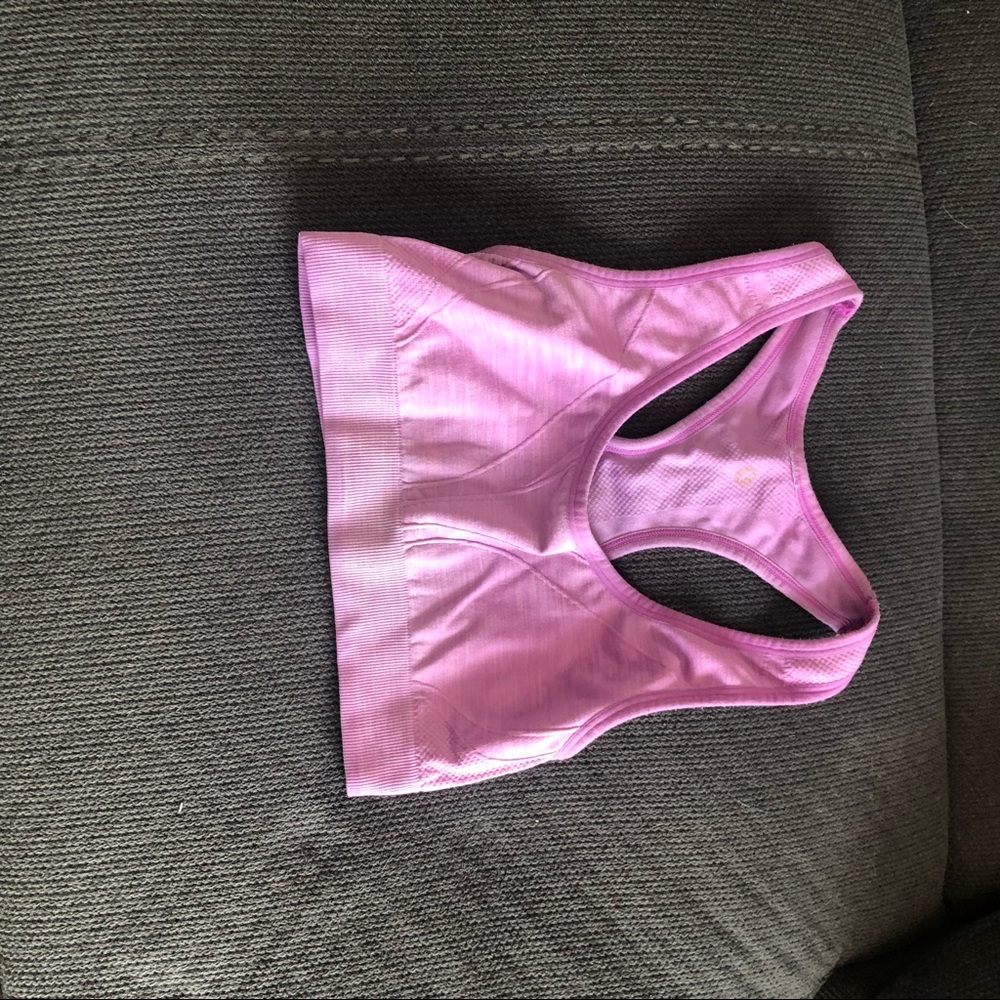 Women’s pink sports bra